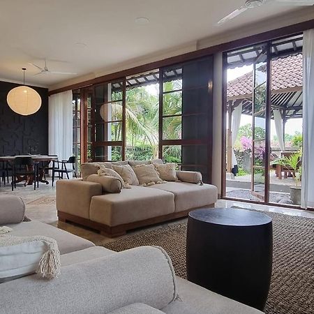Mumbul Villas Нуса Дуа Екстериор снимка